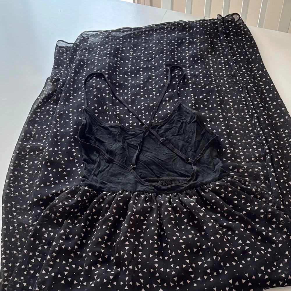Ecote Black and White Maxi Dress - Picture 2 of 2